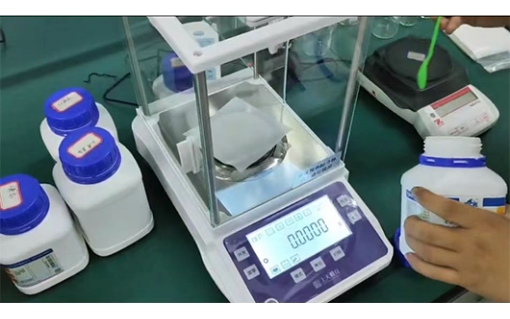 實(shí)驗(yàn)室天平裝機(jī)102案例