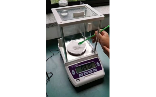 實(shí)驗(yàn)室天平裝機(jī)105案例